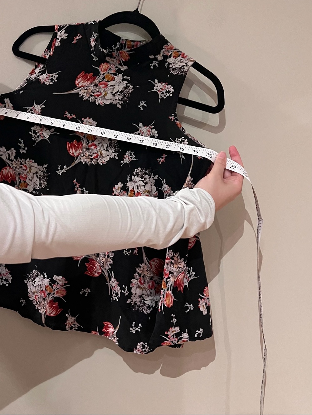 Maeve Hidra Silk Floral Blouse from Anthropologie - Picture 7 of 8